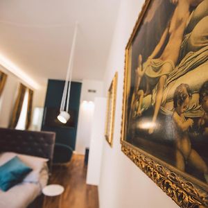 Suites Of The Royal Council